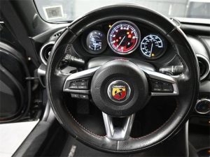 2018 FIAT 124 Spider Abarth — thumbnail 7