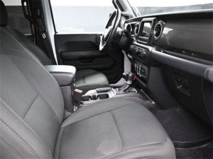 2018 Jeep Wrangler Unlimited Sahara — thumbnail 11