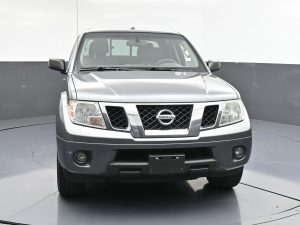Used 2017 Nissan Frontier SV V6 Truck Crew Cab V-6 cyl