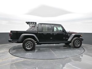 Used 2024 Jeep Gladiator Rubicon 4×4 — thumbnail 5