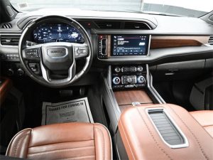 2024 GMC Yukon XL Denali Ultimate — thumbnail 12