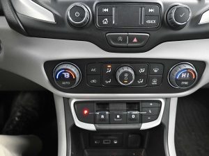 Used 2022 GMC Terrain SLE AWD — thumbnail 23