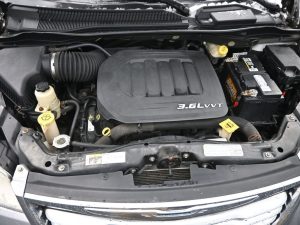 Used 2013 Chrysler Town & Country Touring — thumbnail 22